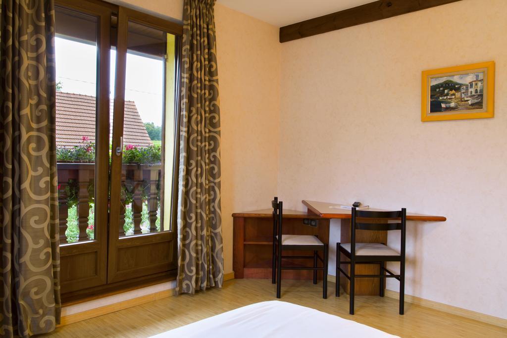 Hotel Restaurant A L'Aigle Wimmenau Habitación foto